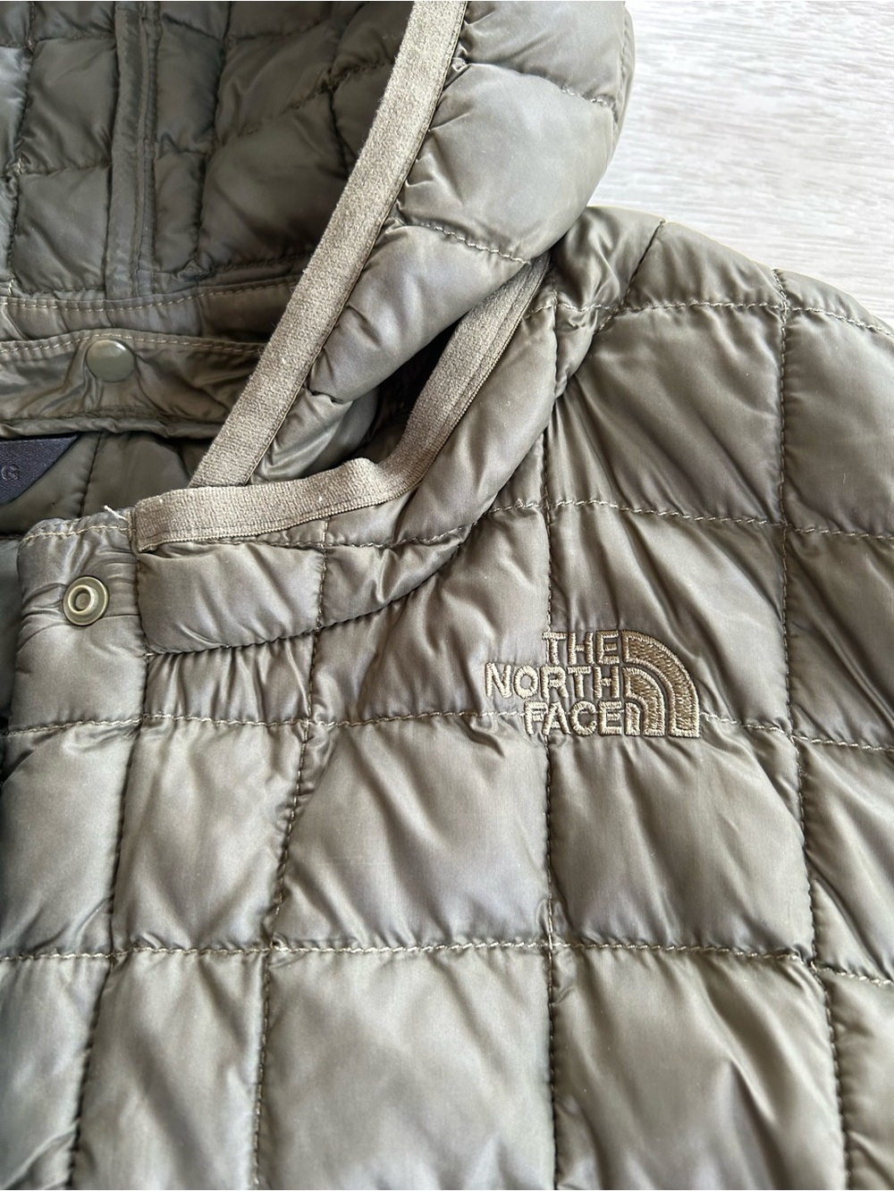 The North Face Olive Quilted Hooded Puffer Jacket - Picture 3 of 7
